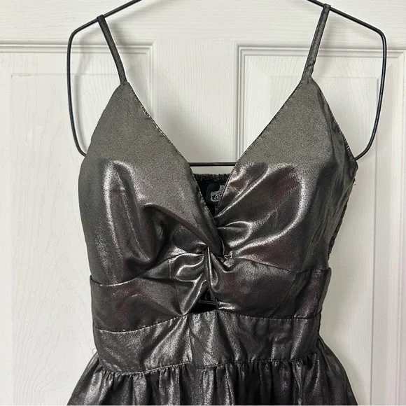 Angie Knot Front Mini Dress – NWT – Size L - Picture 3 of 11